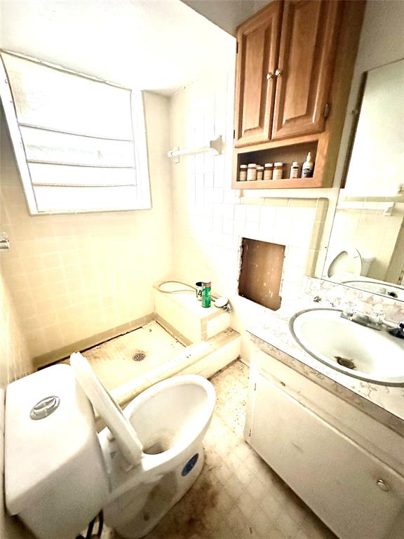 B Canfield - Residential