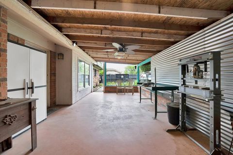 Tiny photo for 6305 Arthur Drive, Edgecliff Village, TX 76134 (MLS # 21223614)