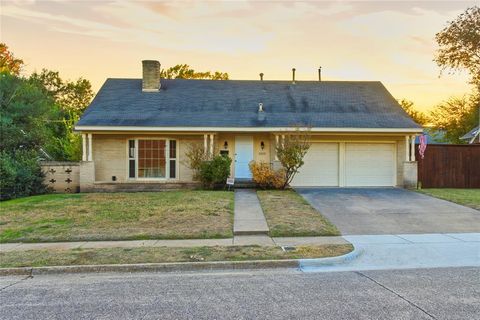 1223 Farnham Court E Irving TX 75062