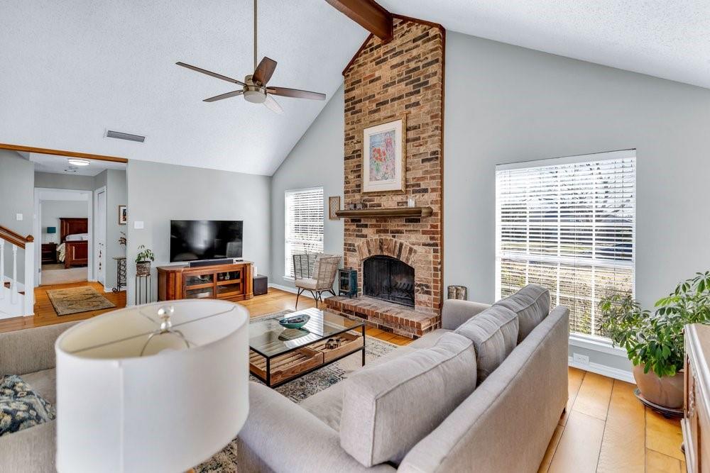 1515 Englecrest Drive