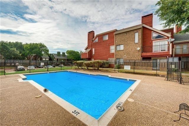 Richland Trace Condos - Residential