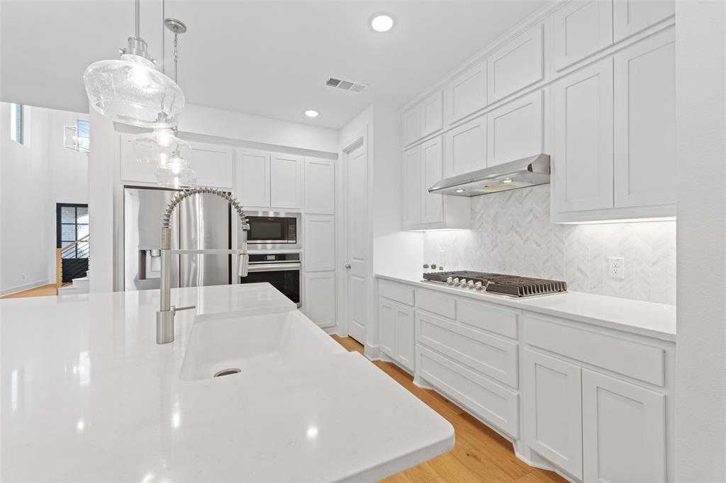 2705 Epping Way