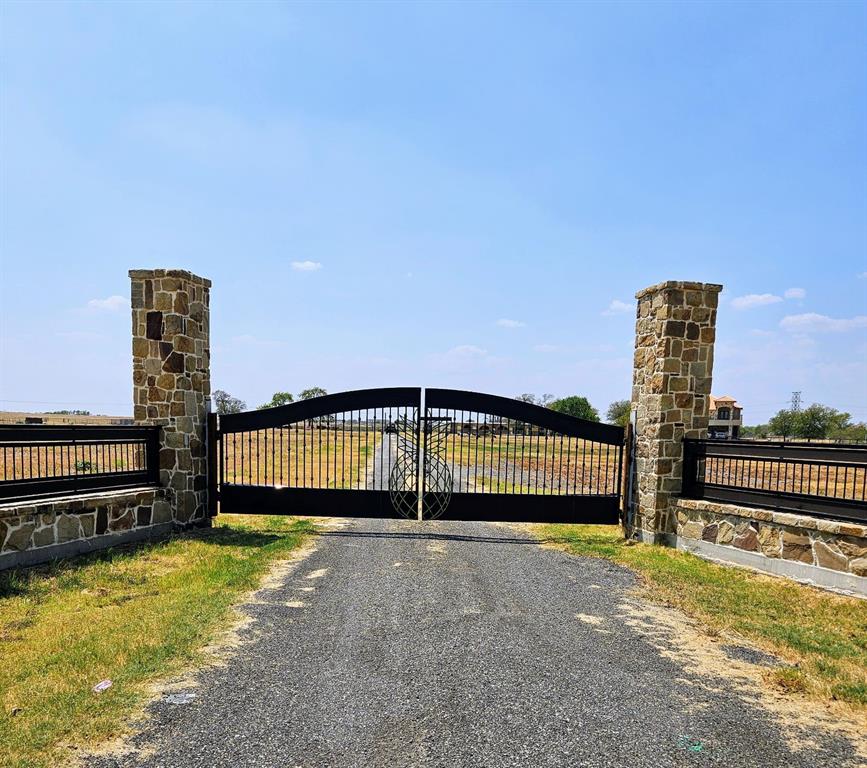 2532 S Highway 171