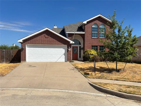 Photo of 1309 Pepperfield Court, Fort Worth, TX 76028 (MLS # 21391685)