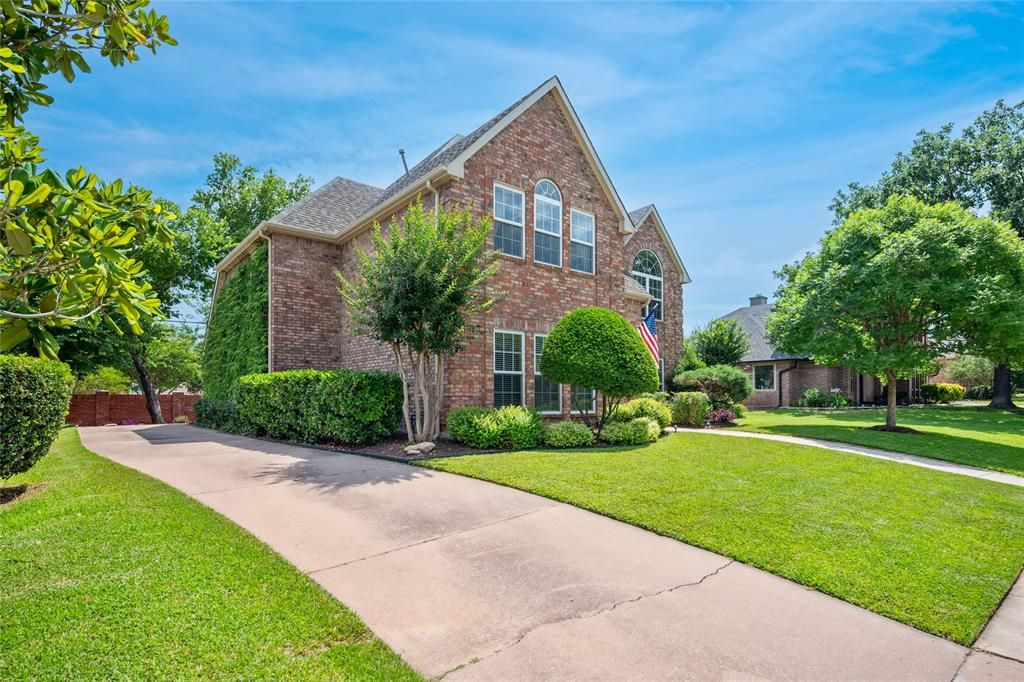 Photo of 928 Rush Creek Road, Keller, TX 76248 (MLS # 21150635)