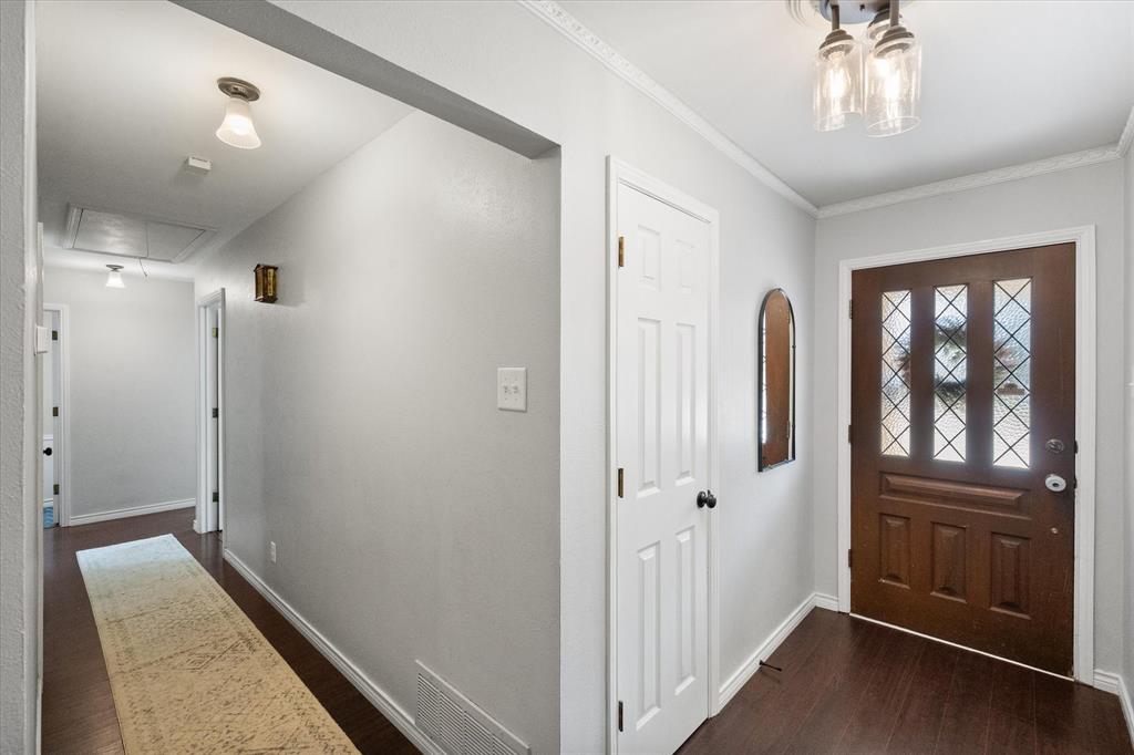 1415 Moss Rose Circle