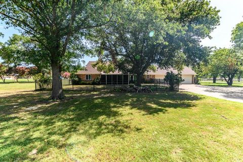 A home in Terrell