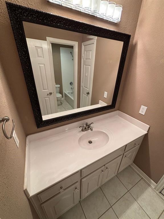 Lake Forest Ph 2 North - Residential Lease