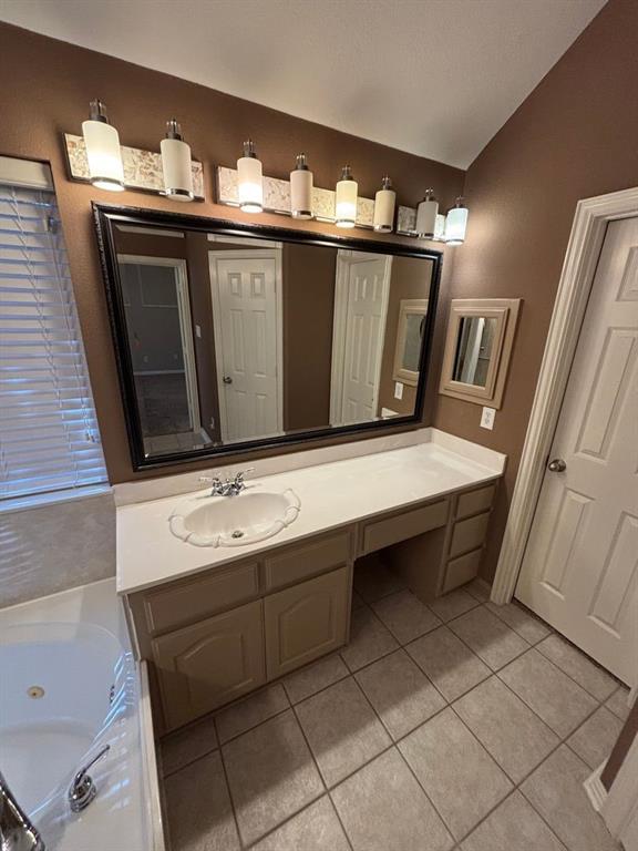 Lake Forest Ph 2 North - Residential Lease