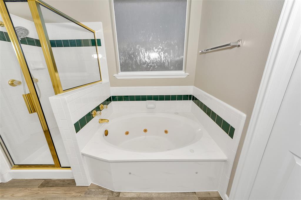 THE SUMMIT PH 4 - Residential