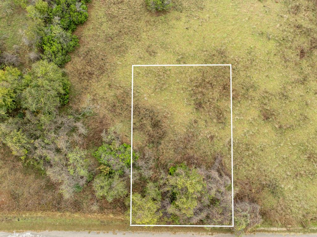 40 LOTS White Bluff