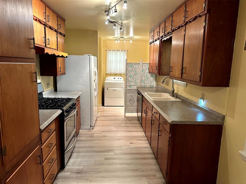 Glen Avon Add - Residential