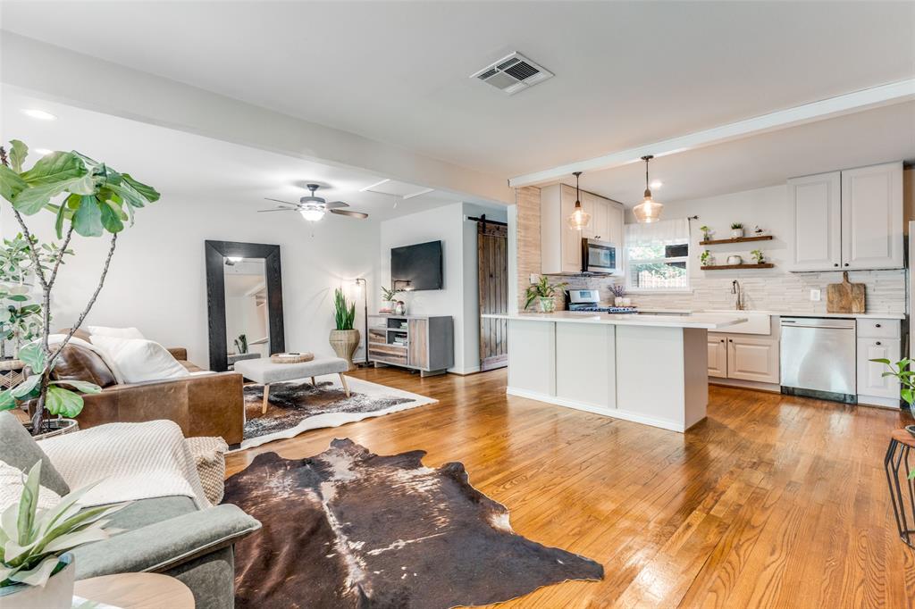 Lake Crest - Residential