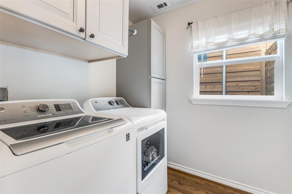 Lake Crest - Residential