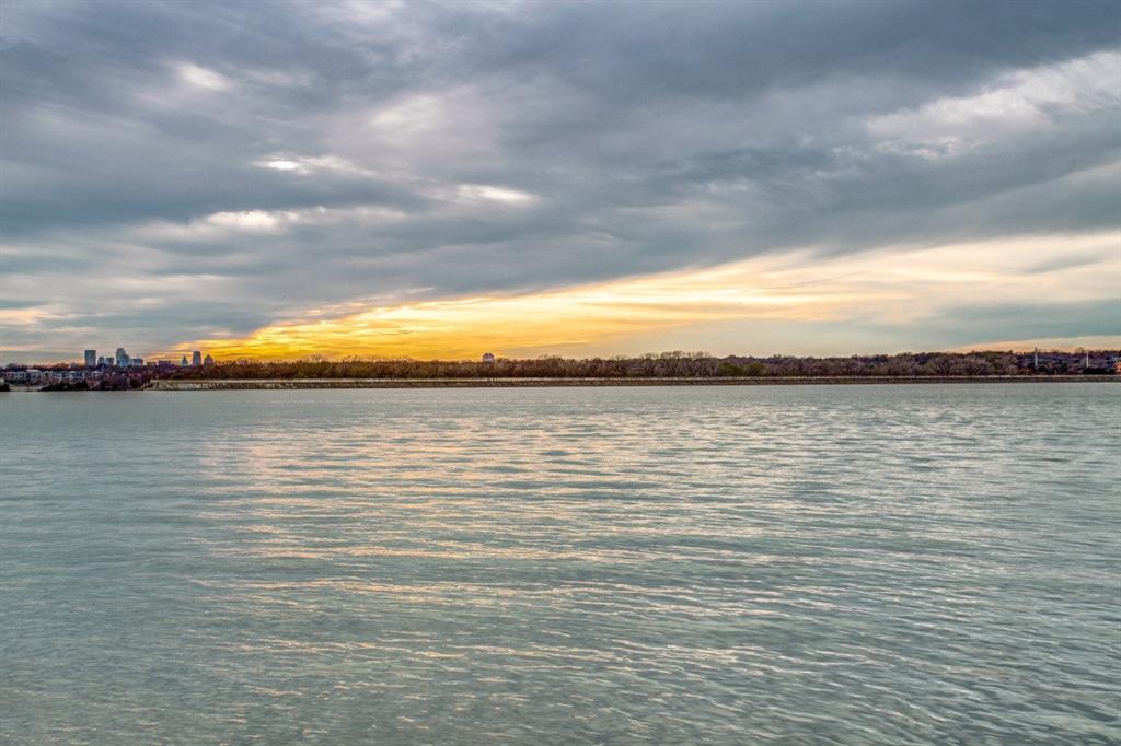 Lake Crest - Residential