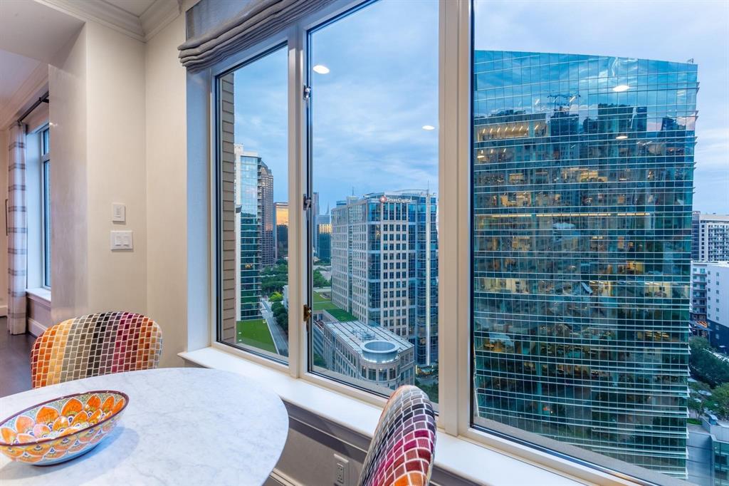 Ritz-Carlton Residences - Residential