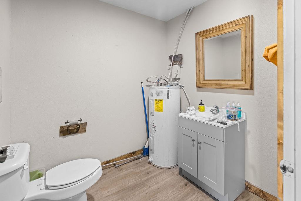 MOFFITT BEN - Commercial Sale