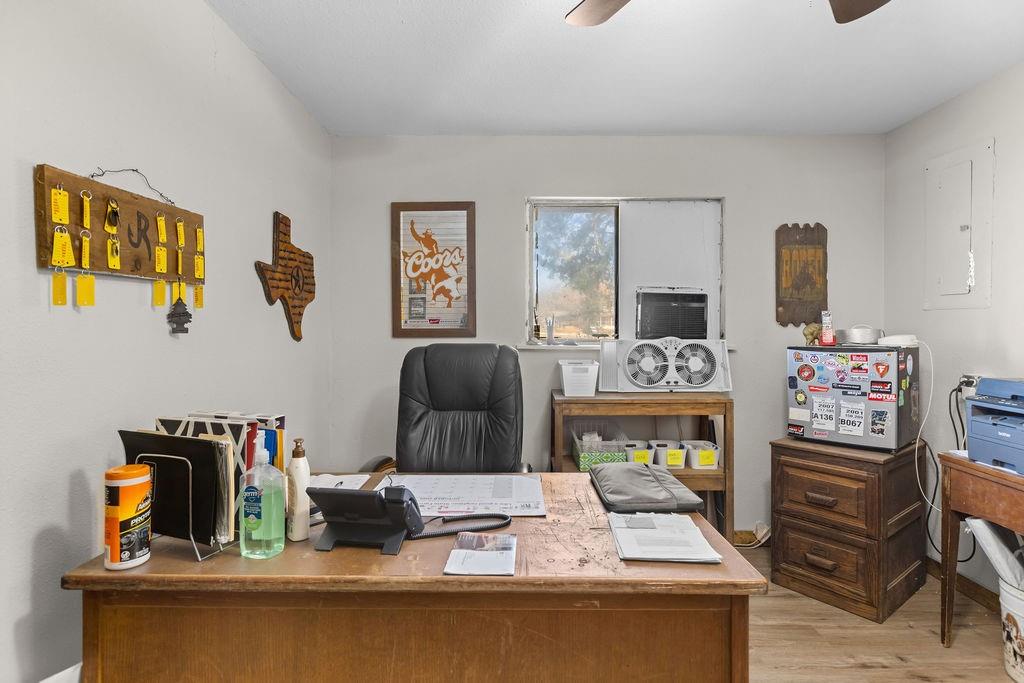 MOFFITT BEN - Commercial Sale