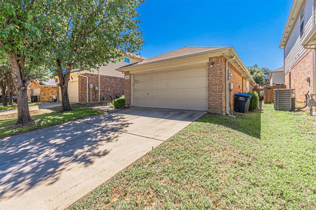 Villages Of Woodland Spgs W - Residential Lease