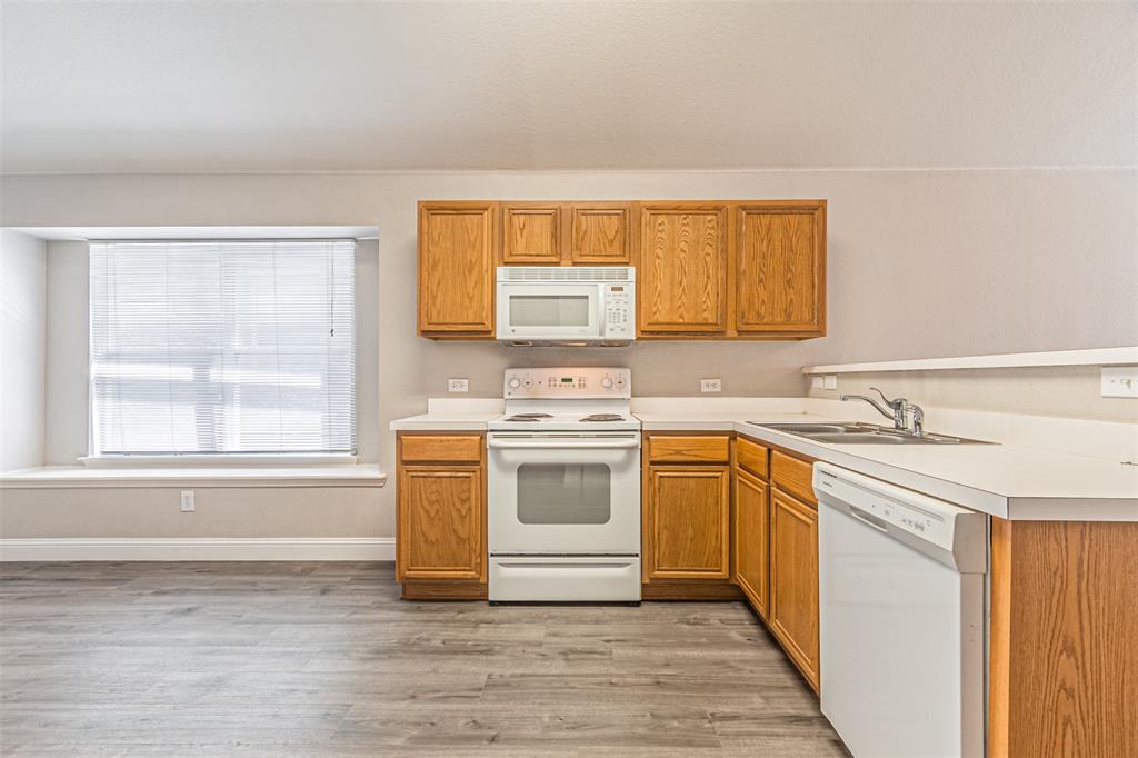 Villages Of Woodland Spgs W - Residential Lease