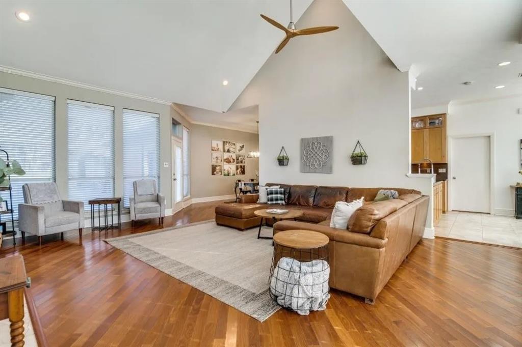 618 Knollwood Drive