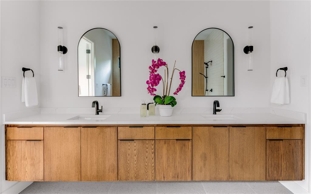 Ross Ave Annex - Residential