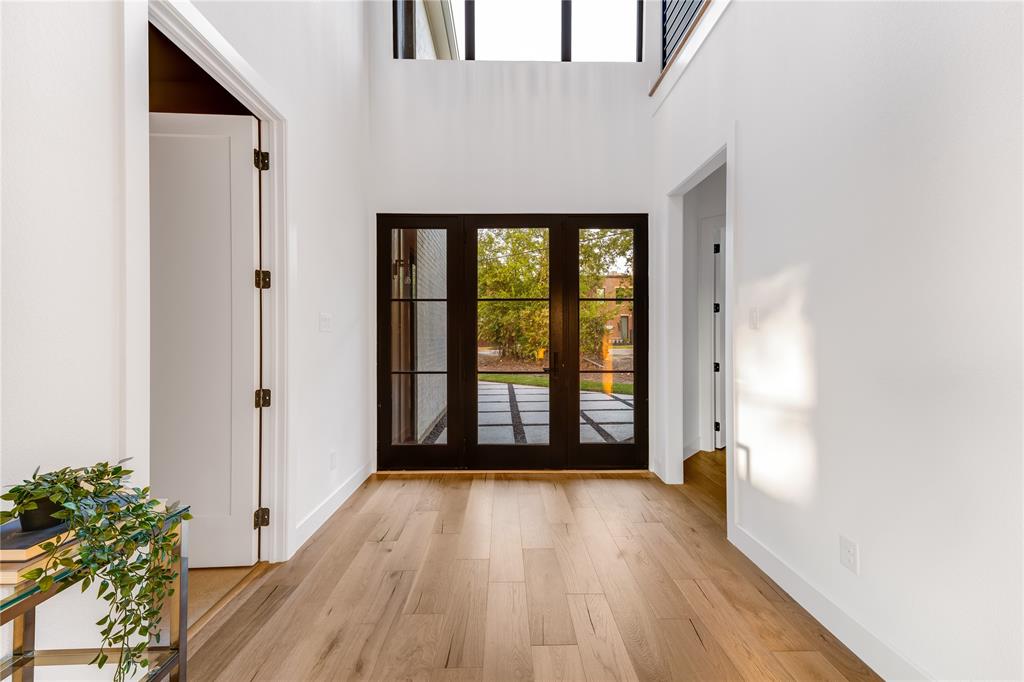 Ross Ave Annex - Residential