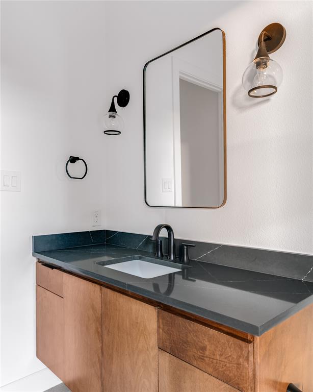 Ross Ave Annex - Residential