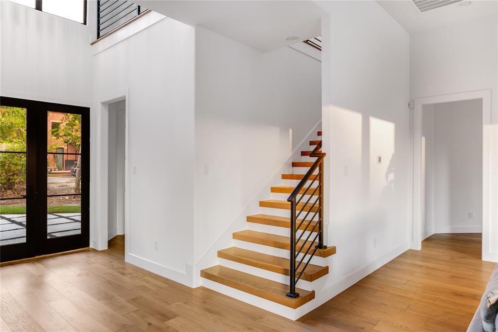 Ross Ave Annex - Residential