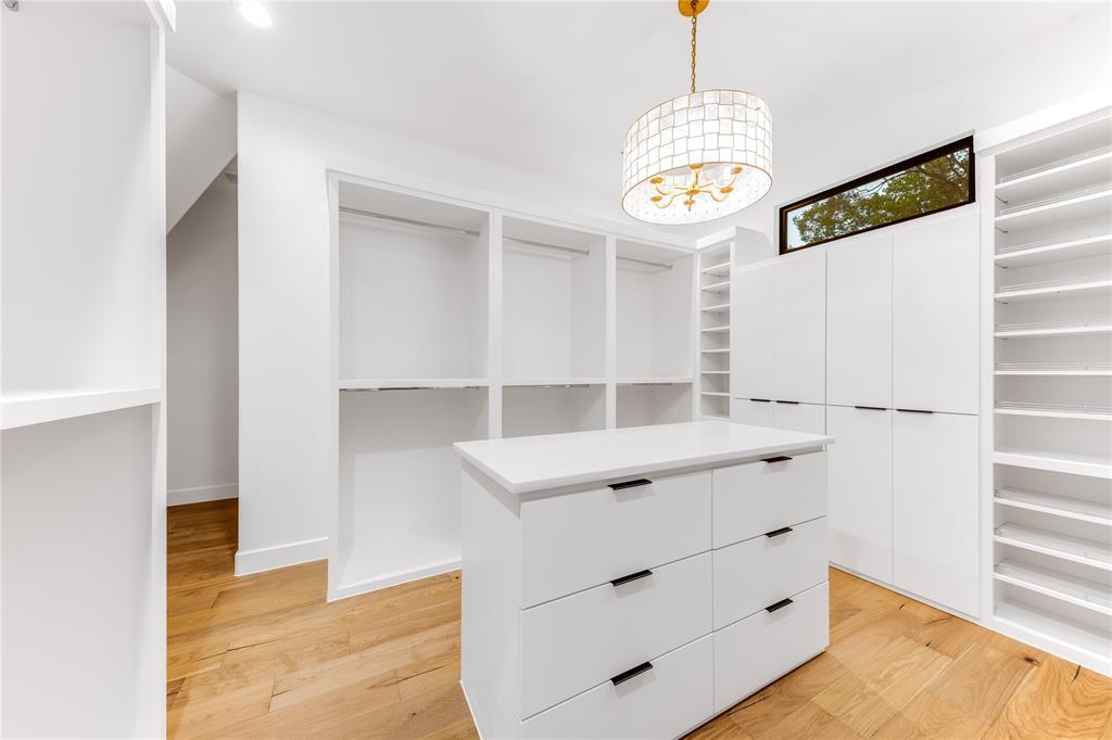 Ross Ave Annex - Residential