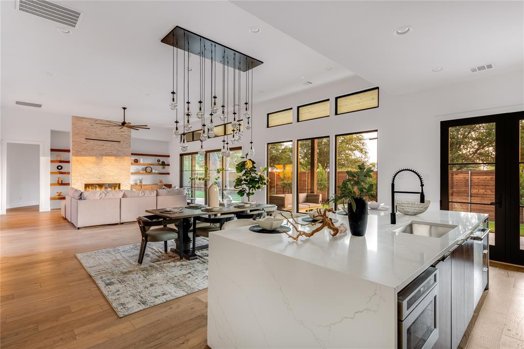 Ross Ave Annex - Residential