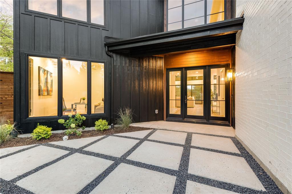 Ross Ave Annex - Residential