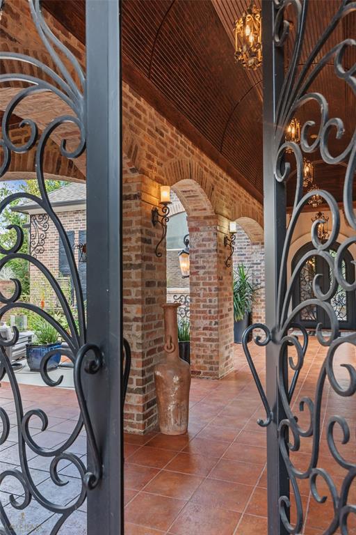 608 Enchanted Lane