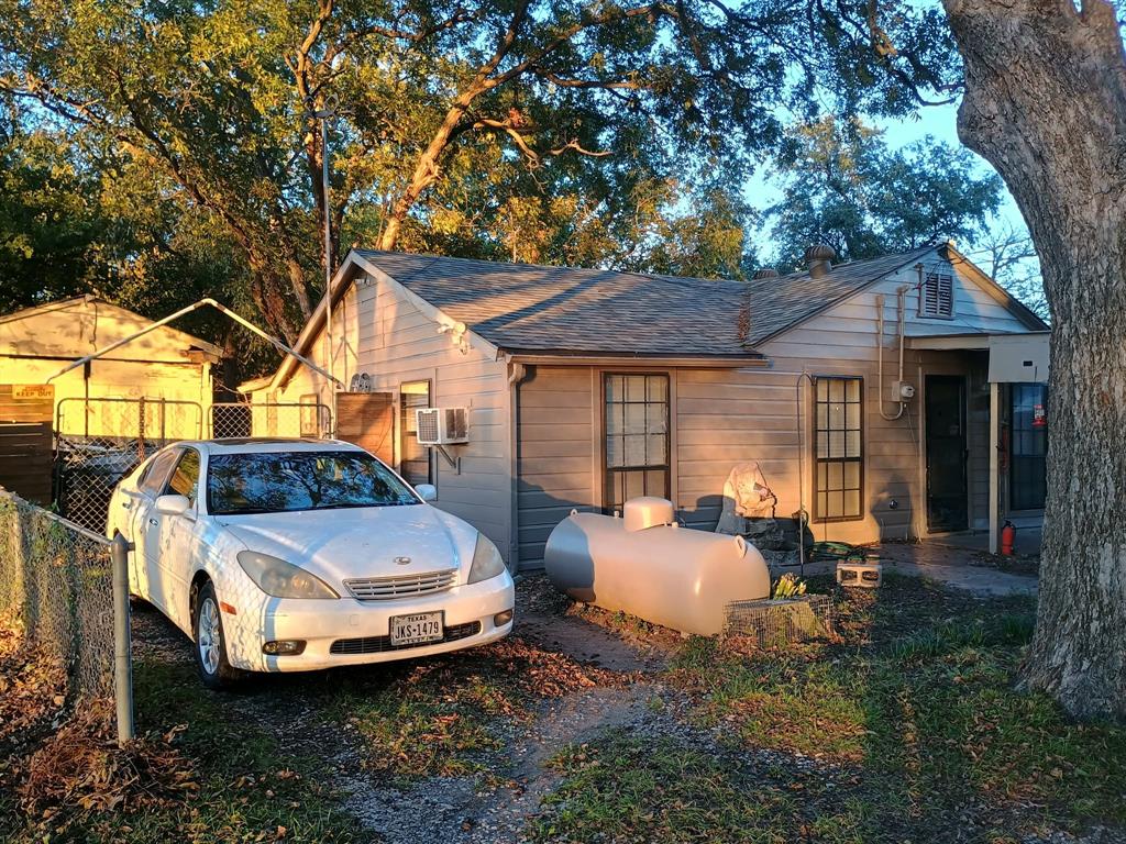 2937 Crestridge Drive