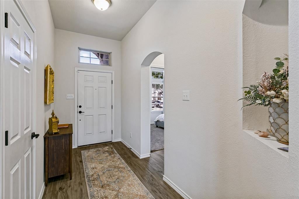 300 Balcones Drive