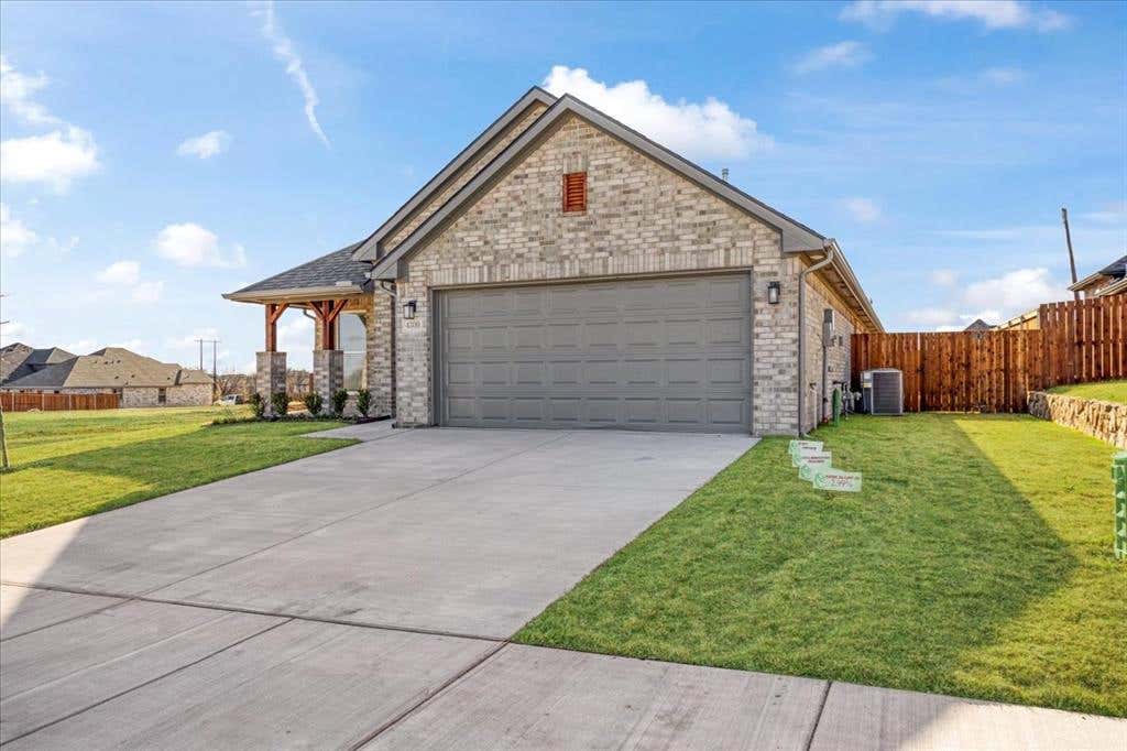 Photo of 4300 Hummingbird Drive, Sherman, TX 75092 (MLS # 21350513)