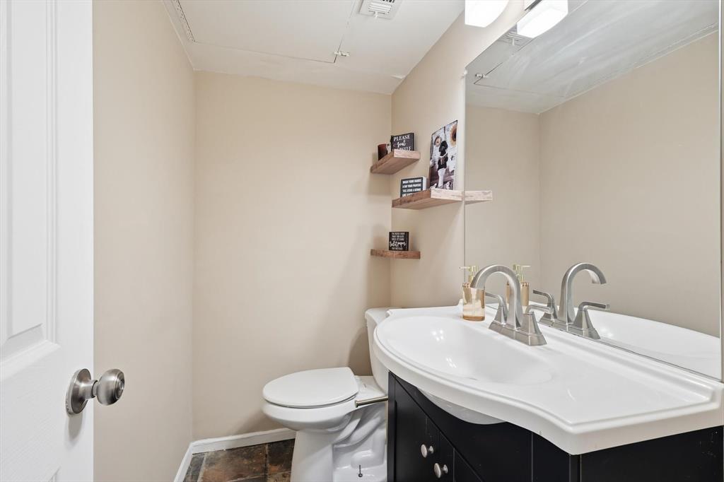 Britty Condo - Residential