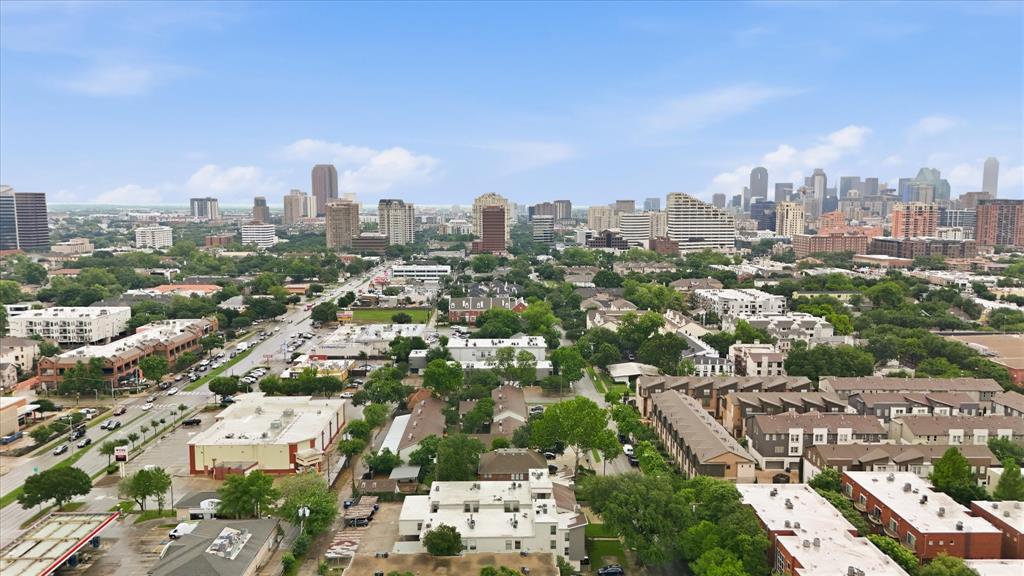 Britty Condo - Residential