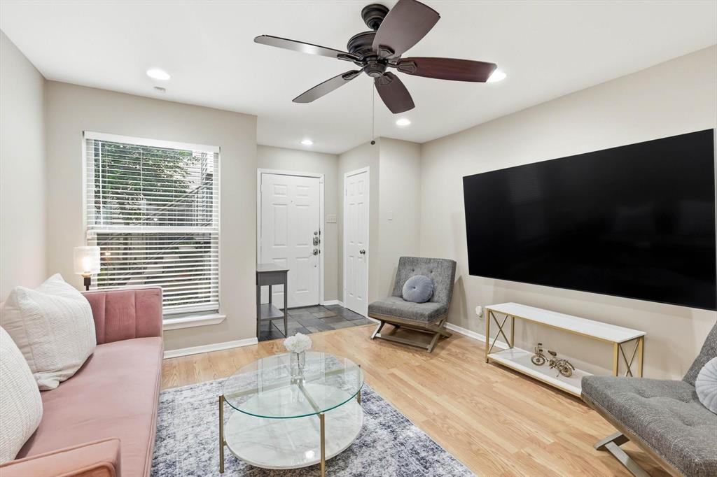 Britty Condo - Residential