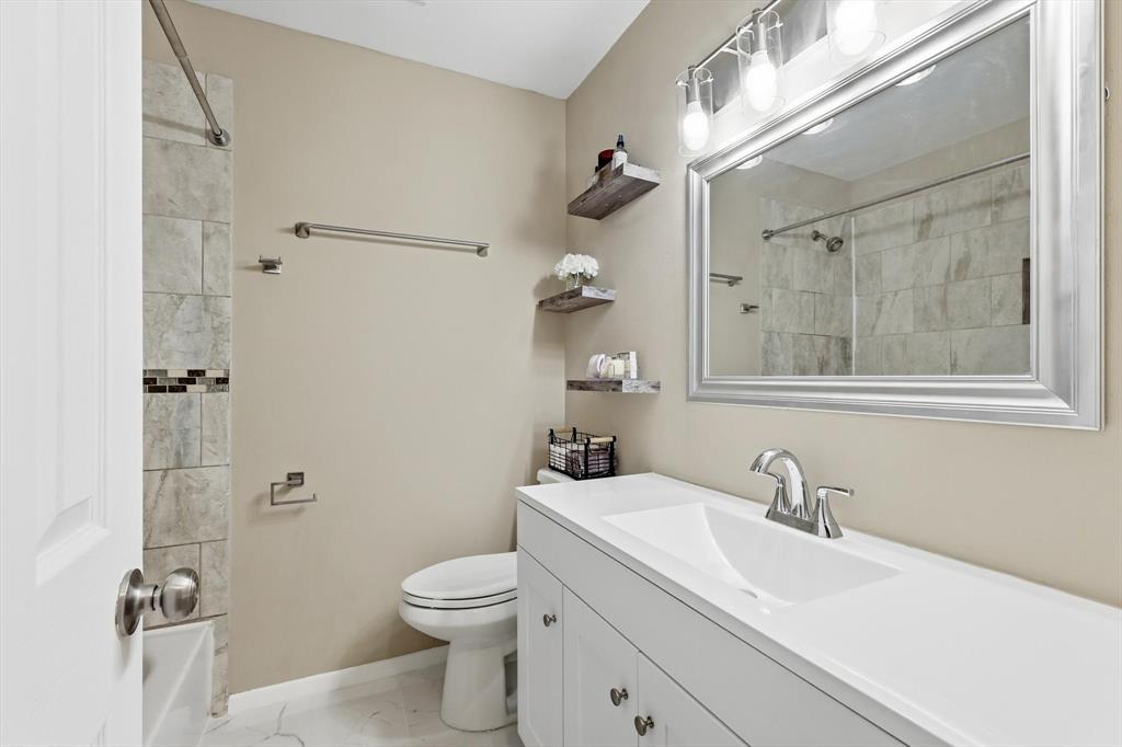 Britty Condo - Residential