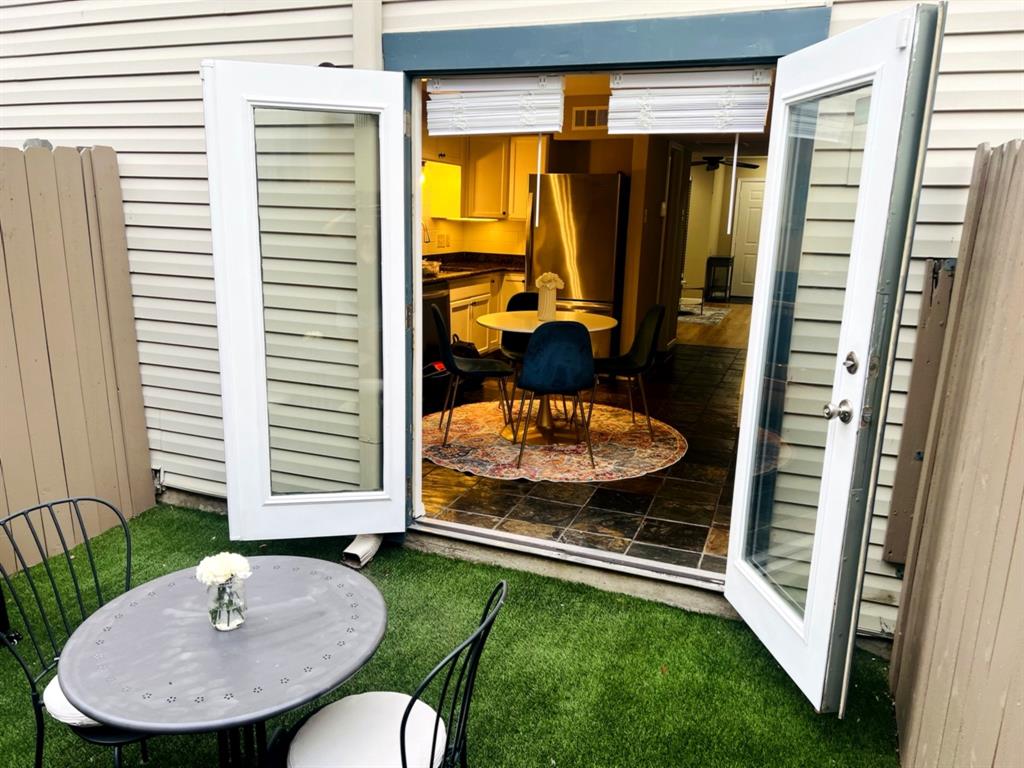 Britty Condo - Residential