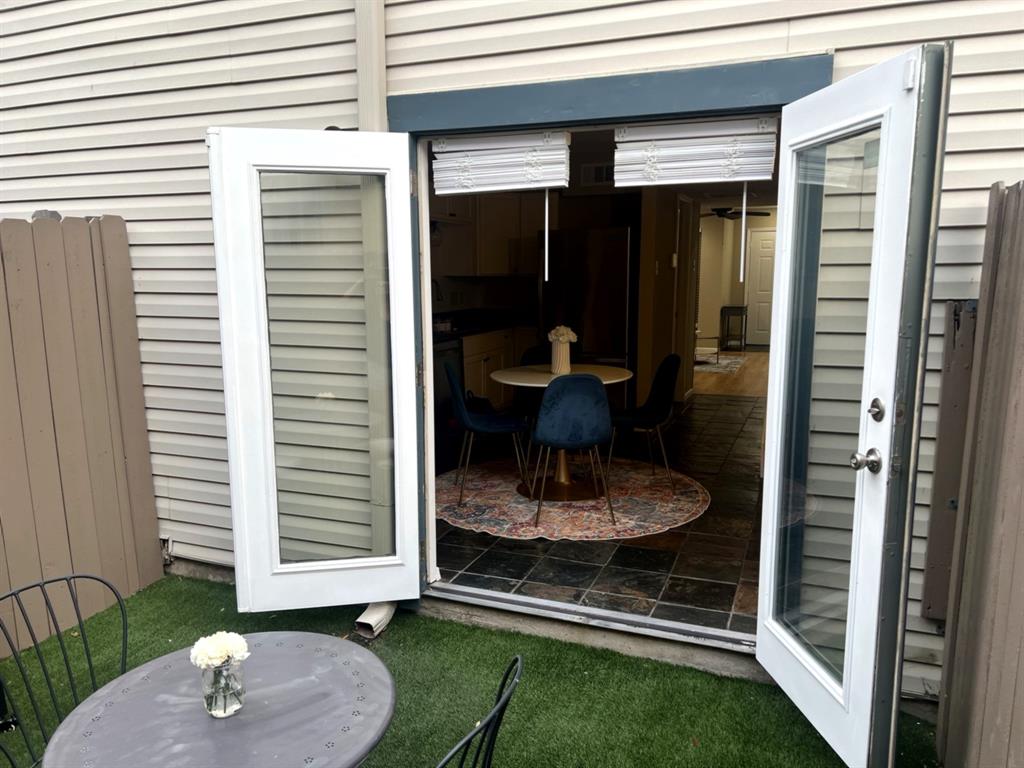 Britty Condo - Residential