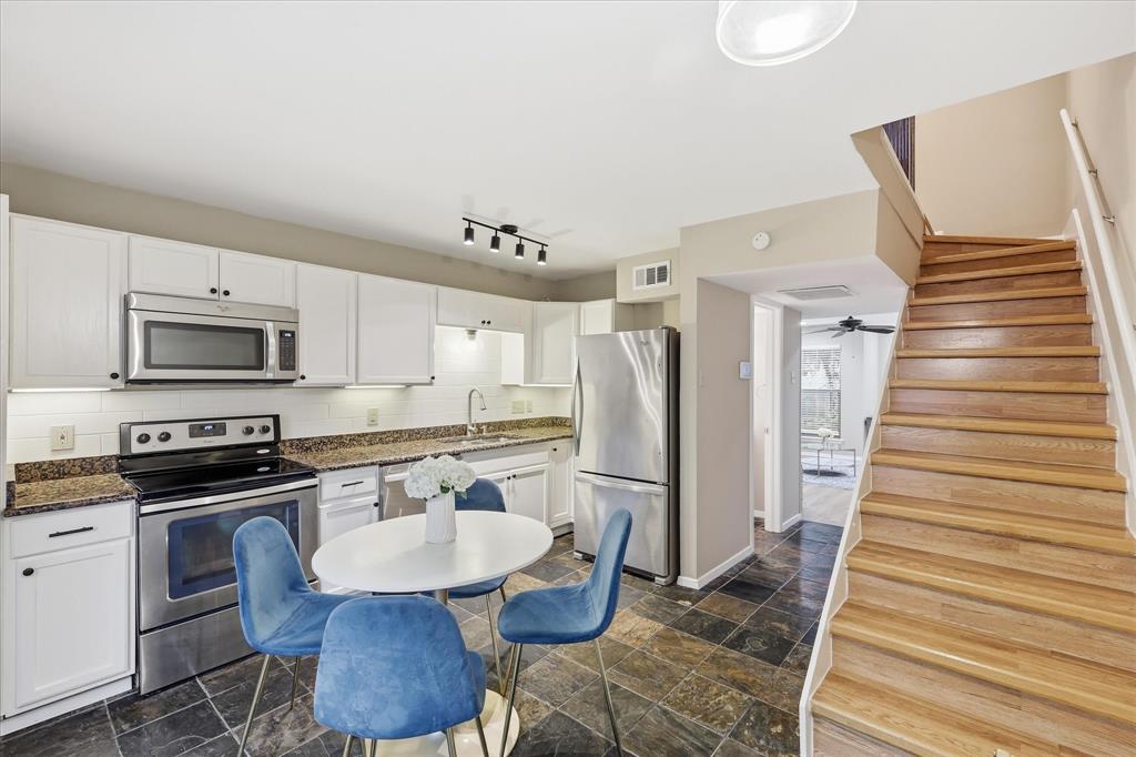 Britty Condo - Residential