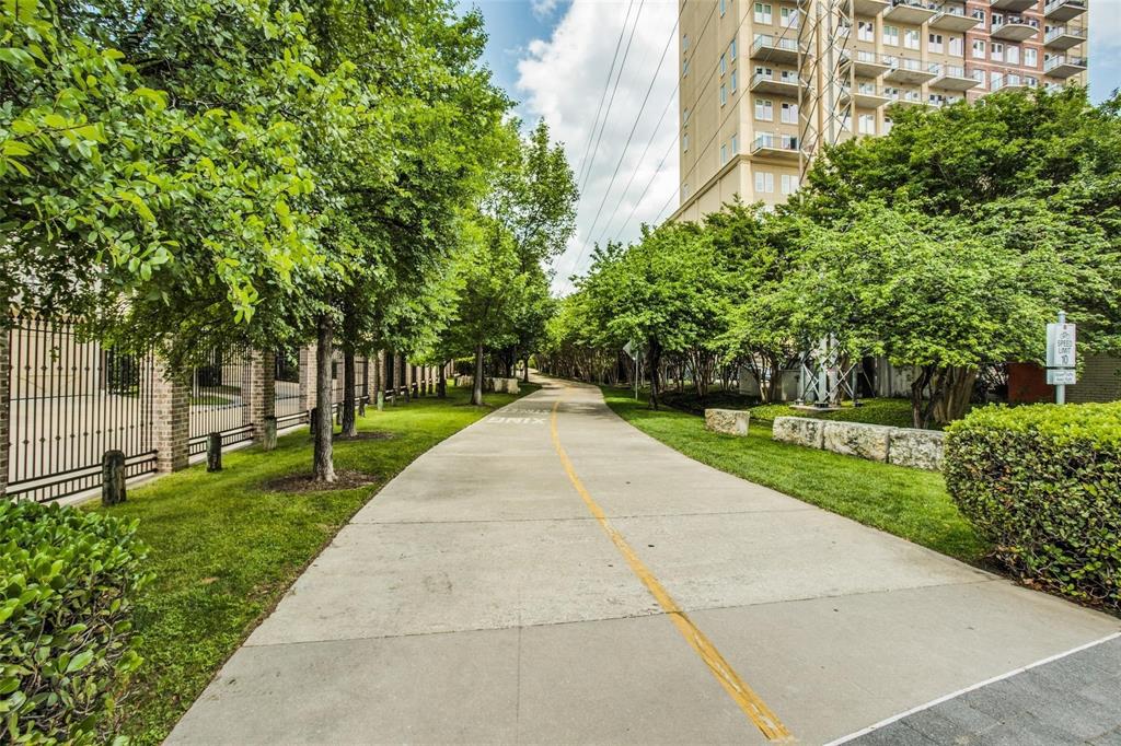 Britty Condo - Residential