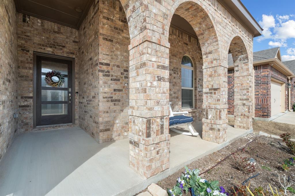 2908 Log Cabin Drive