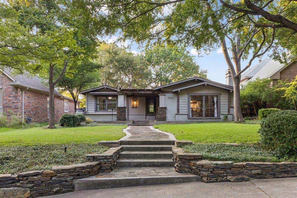 Photo of 7937 Deer Trail Drive, Dallas, TX 75238 (MLS # 21350188)