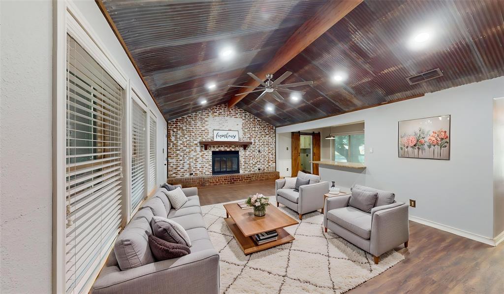 4270 Sir Lancelot Circle