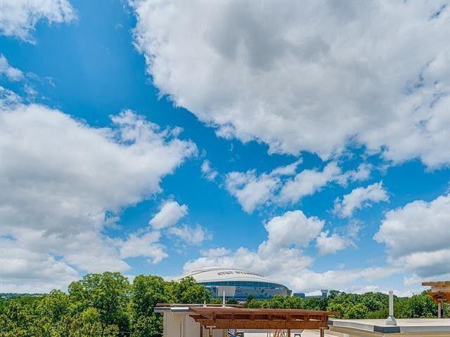 Chelsea Park Twnhms - Residential Lease