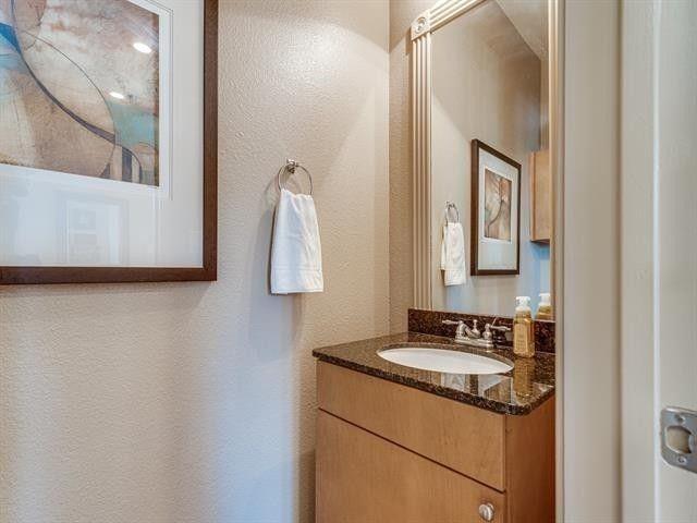 Chelsea Park Twnhms - Residential Lease