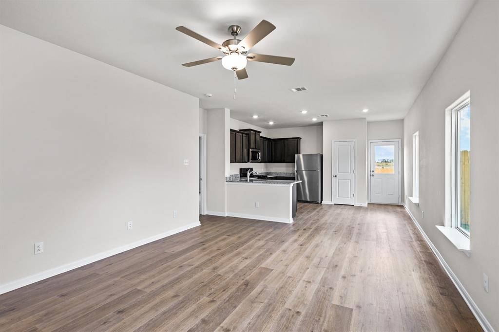 1535 William Wallace Street